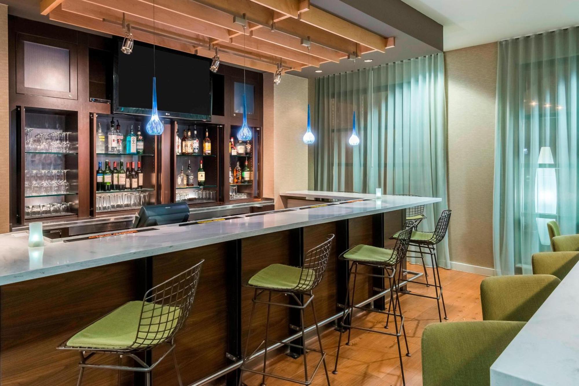Courtyard By Marriott Chattanooga Downtown Buitenkant foto