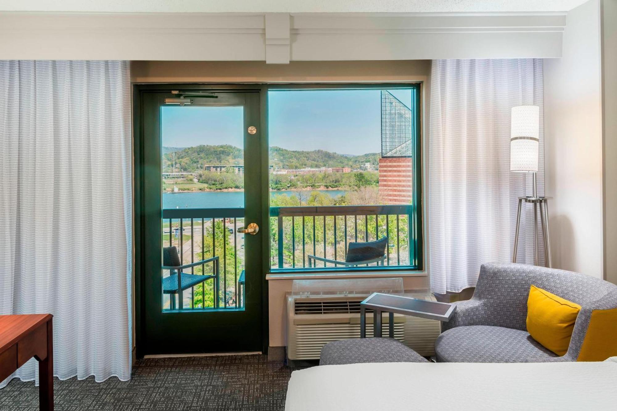 Courtyard By Marriott Chattanooga Downtown Buitenkant foto