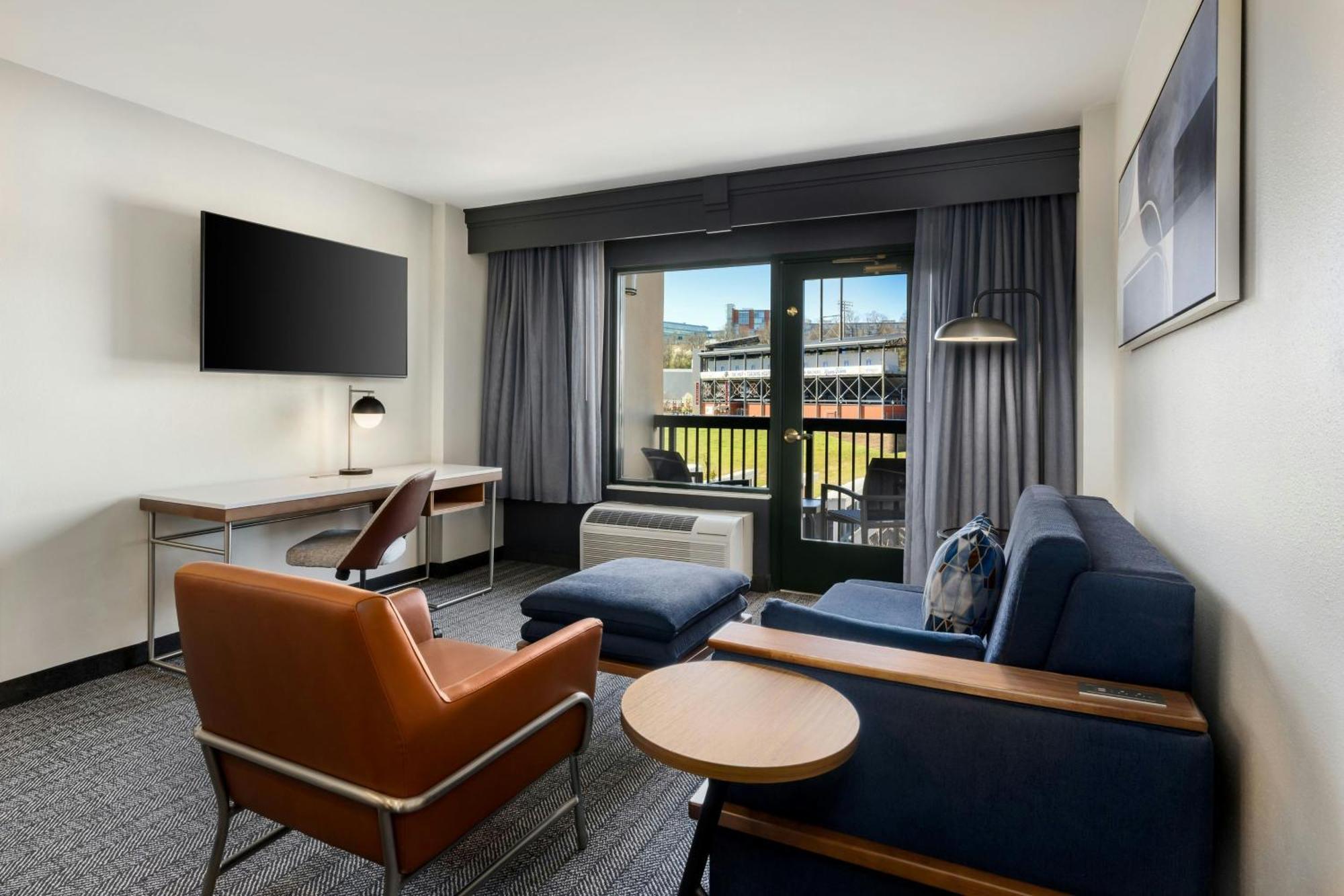 Courtyard By Marriott Chattanooga Downtown Buitenkant foto